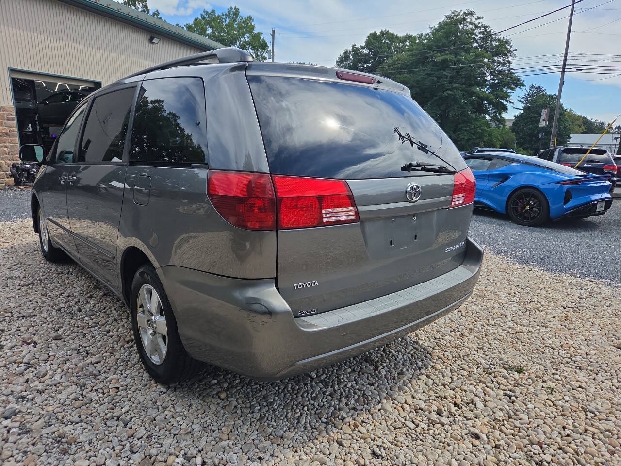 Used 2005 Toyota Sienna LE w/ LE Pkg 5 FWD image 4