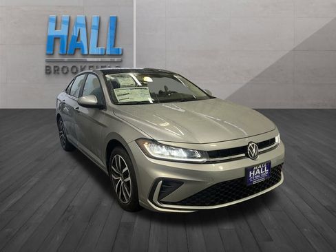 New 2026 Volkswagen Jetta SE image 7