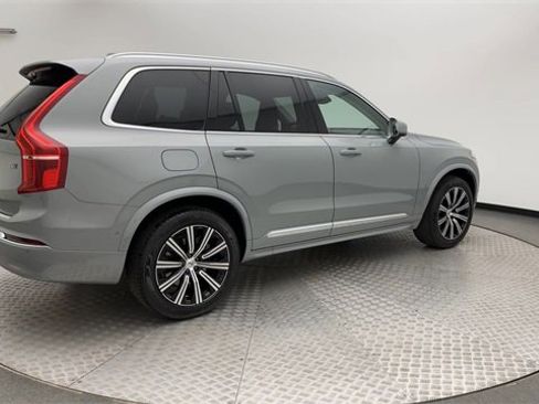 Certified 2025 Volvo XC90 B6 Plus w/ Protection Package Premier image 2