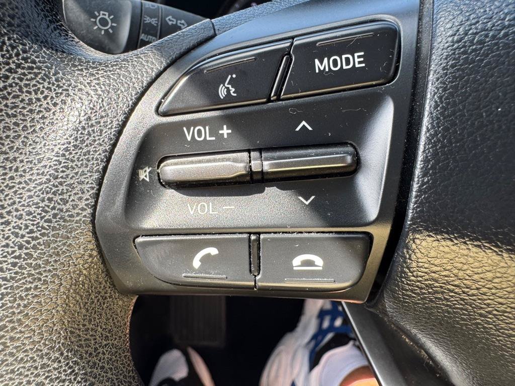 Used 2019 Hyundai Veloster 2.0 FWD image 17