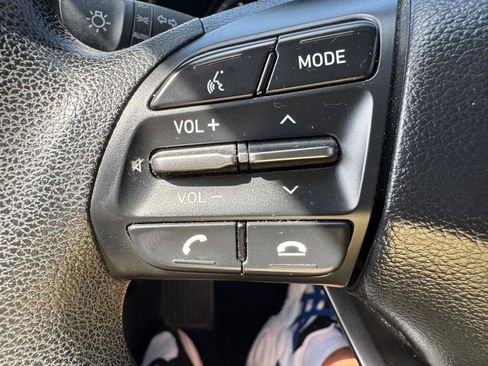 Used 2019 Hyundai Veloster 2.0 FWD image 17