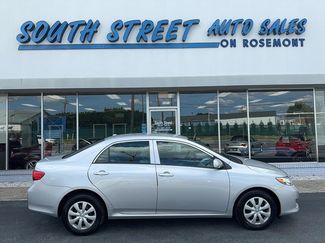Used 2010 Toyota Corolla LE image 1