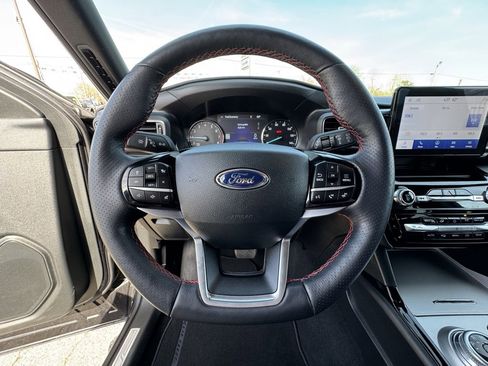Used 2023 Ford Explorer ST-Line image 23