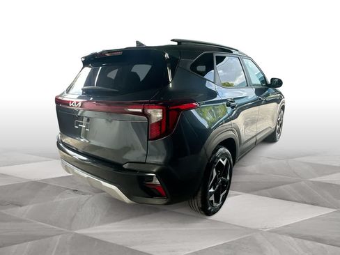 Used 2025 Kia Seltos S FWD image 8