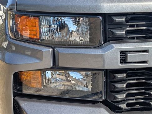 Used 2021 Chevrolet Silverado 1500 Custom image 10