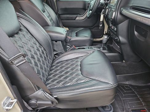 Used 2017 Jeep Wrangler Unlimited Sport w/ Quick Order Package 24S image 21