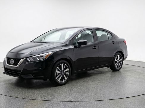 Used 2025 Nissan Versa SV w/ Trunk Package FWD image 3