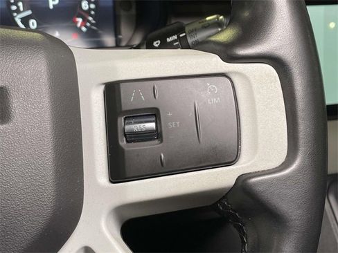 Used 2020 Land Rover Defender 110 First Edition image 36
