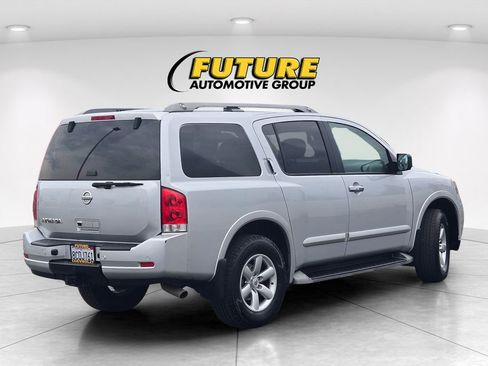 Used 2015 Nissan Armada SV AWD/4WD image 4