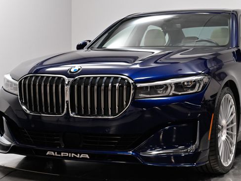 Used 2022 BMW ALPINA B7 xDrive AWD/4WD image 54