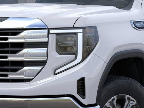 Used 2026 GMC Sierra 1500 SLE w/ X31 Off-Road Package AWD/4WD image 35