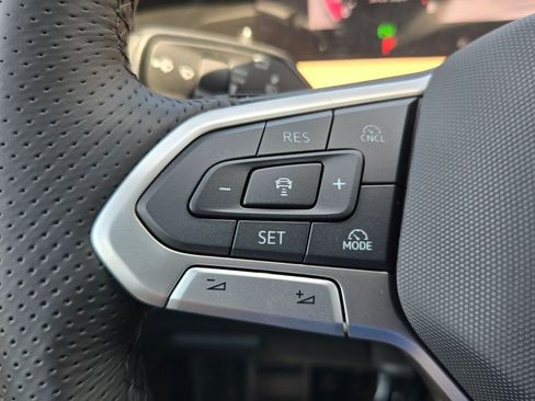 New 2026 Volkswagen Tiguan SEL R-Line AWD/4WD image 12
