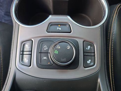 Certified 2022 GMC Terrain AT4 w/ Infotainment Package II AWD/4WD image 23