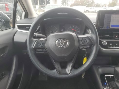 Used 2024 Toyota Corolla LE image 11