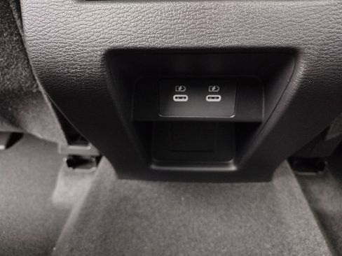 New 2026 Mitsubishi Outlander SE image 25