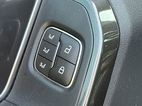 Used 2021 Ford F150 Lariat w/ Equipment Group 502A High image 19