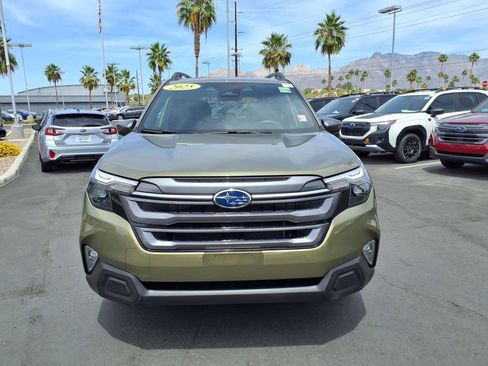 Certified 2025 Subaru Forester Premium AWD/4WD image 8
