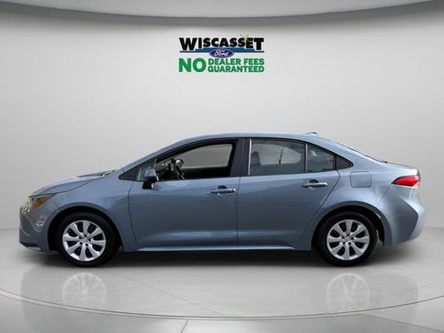 Used 2024 Toyota Corolla LE FWD image 2