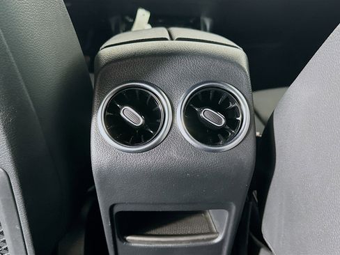 Used 2024 Mercedes-Benz EQB 250+ image 28