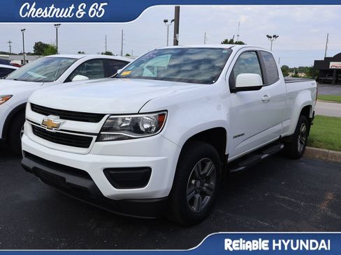 Used 2017 Chevrolet Colorado W/T w/ Custom Special Edition AWD/4WD image 11