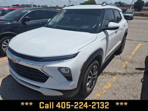 Used 2026 Chevrolet TrailBlazer LT w/ Driver Confidence Package FWD image 1