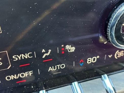 Certified 2025 GMC Yukon Denali Ultimate w/ LPO, Floor Liner Package image 20