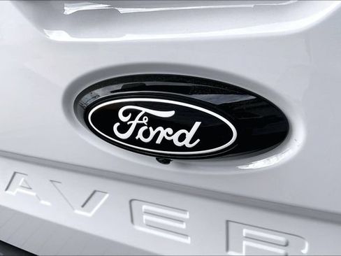 Used 2025 Ford Maverick Lobo AWD/4WD image 31