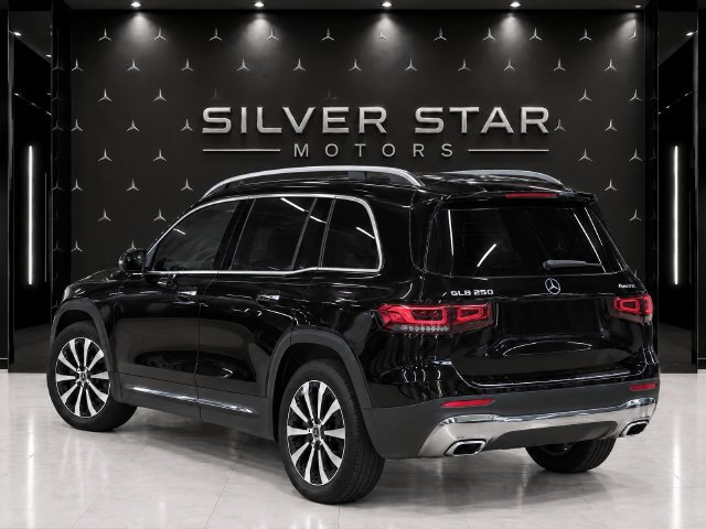 Certified 2023 Mercedes-Benz GLB 250 4MATIC image 4