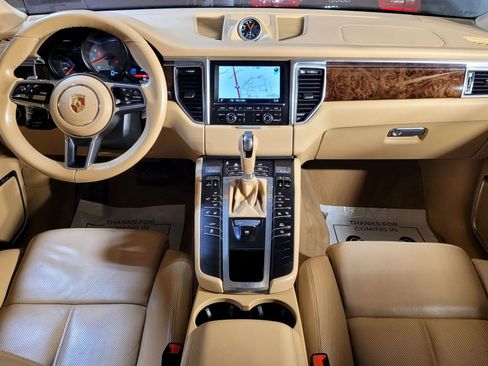 Used 2015 Porsche Macan S image 19