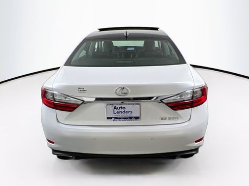 Used 2018 Lexus ES 350 w/ Luxury Package w/Wood Trim image 6