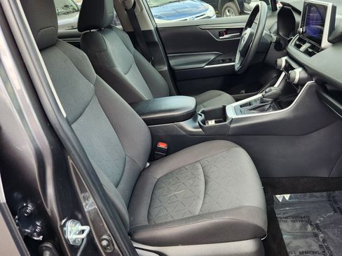 Certified 2024 Toyota RAV4 XLE AWD/4WD image 31