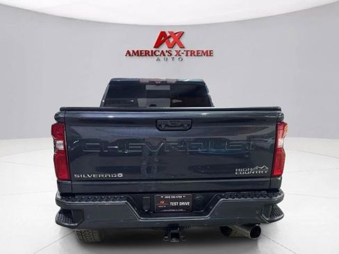 Used 2020 Chevrolet Silverado 2500 High Country w/ Technology Package AWD/4WD image 6