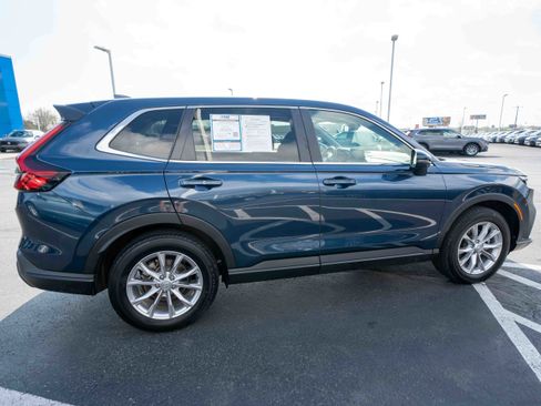 Used 2024 Honda CR-V EX image 6