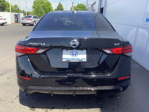 Used 2023 Nissan Sentra SV w/ All-Weather Package FWD image 5
