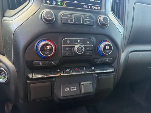 Used 2021 Chevrolet Silverado 1500 LT AWD/4WD image 19