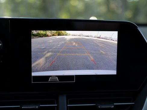 New 2025 Chevrolet Trax RS w/ Sunroof Package image 14