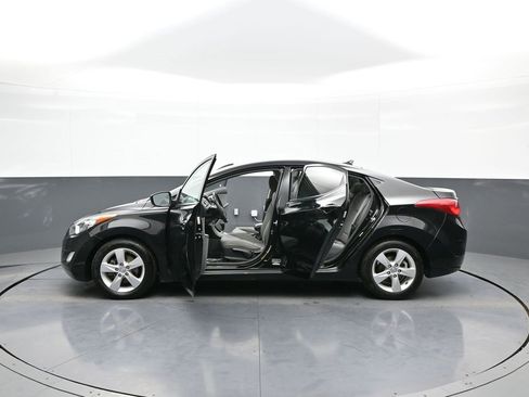 Used 2013 Hyundai Elantra GLS w/ Preferred Pkg image 41