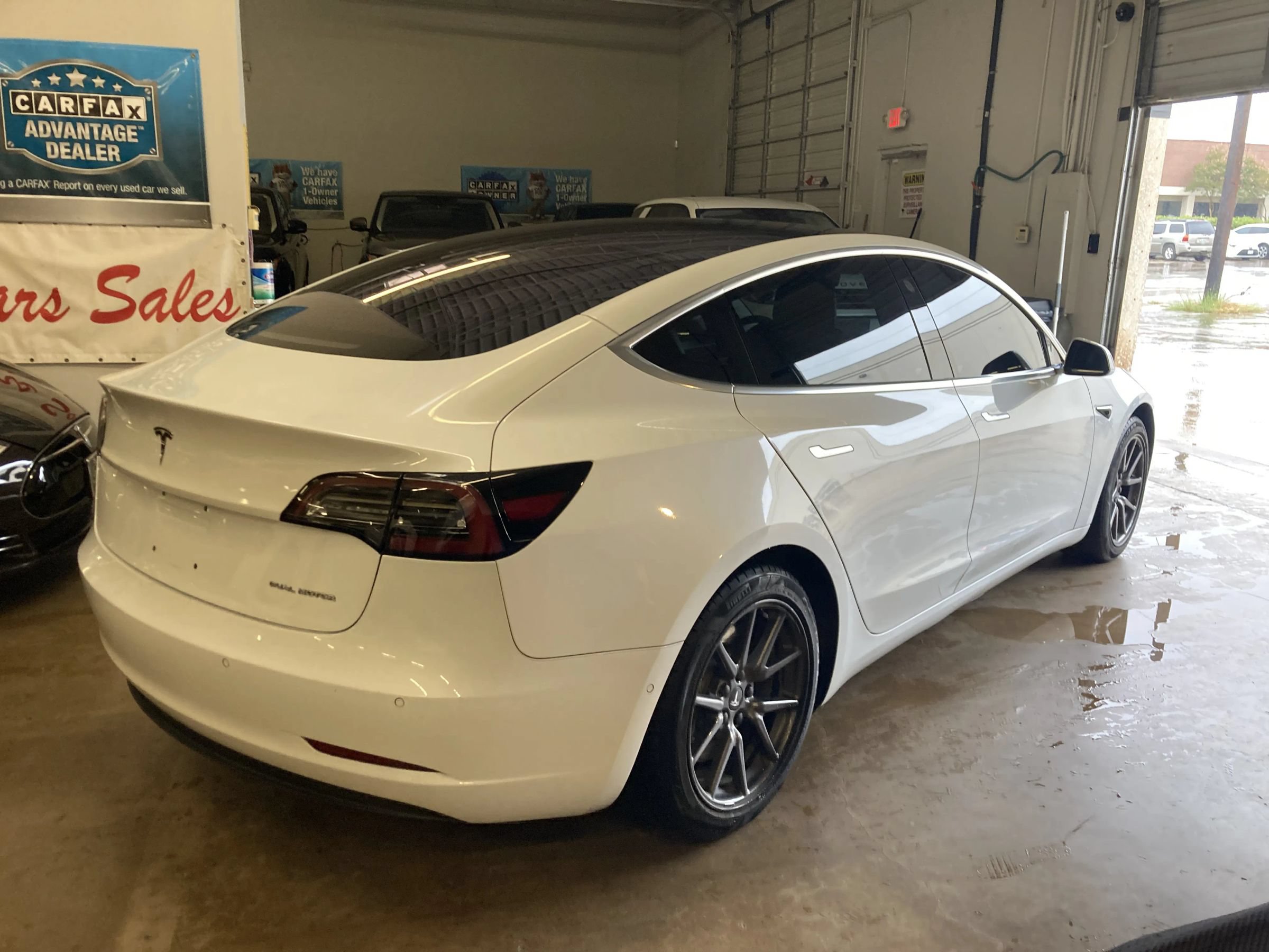 Used 2018 Tesla Model 3 Long Range AWD/4WD image 2