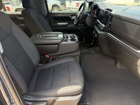 Used 2023 Chevrolet Silverado 1500 LT AWD/4WD image 27