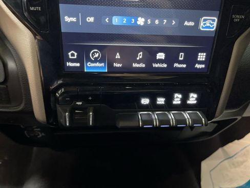 Used 2024 RAM 2500 Laramie image 30