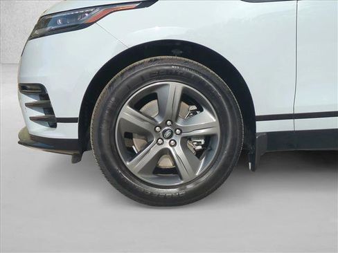 Used 2025 Land Rover Range Rover Velar Dynamic SE image 29