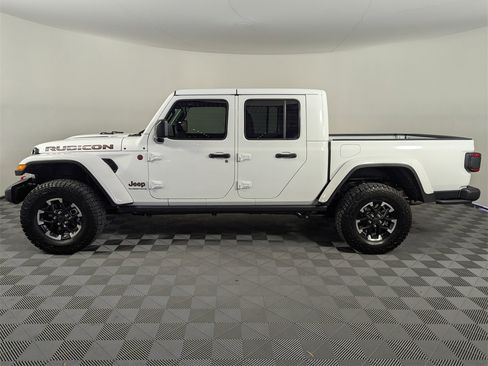 New 2025 Jeep Gladiator Rubicon w/ Safety Group image 8
