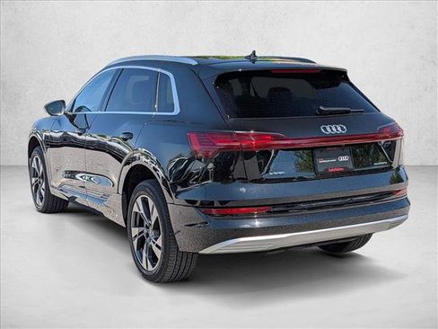 Certified 2023 Audi e-tron Premium Plus w/ Premium Plus Package AWD/4WD image 8
