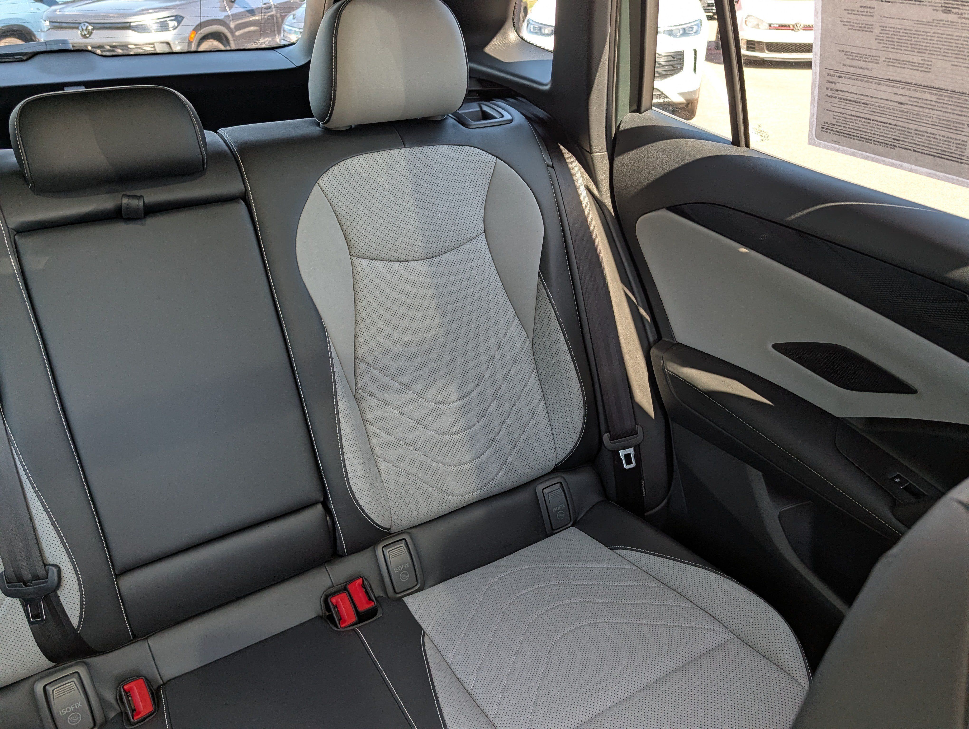 Certified 2026 Volkswagen Tiguan SE R-Line AWD/4WD image 14