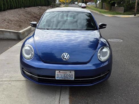 Used 2013 Volkswagen Beetle 2.0T image 2