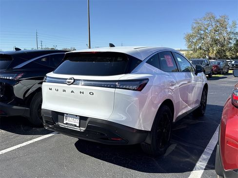 Certified 2025 Nissan Murano SV image 6