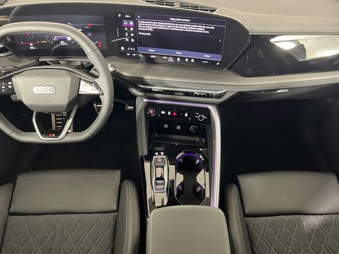 New 2025 Audi SQ5 Premium Plus image 12