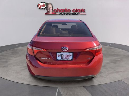 Used 2018 Toyota Corolla LE image 5