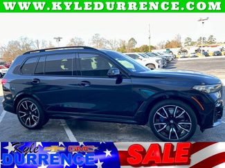 Used 2021 BMW X7 xDrive40i w/ M Sport Package video 1