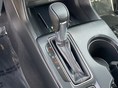 Used 2024 Honda Civic Touring image 24